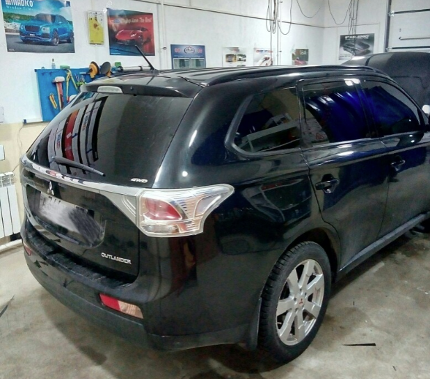 Mitsubishi Outlander